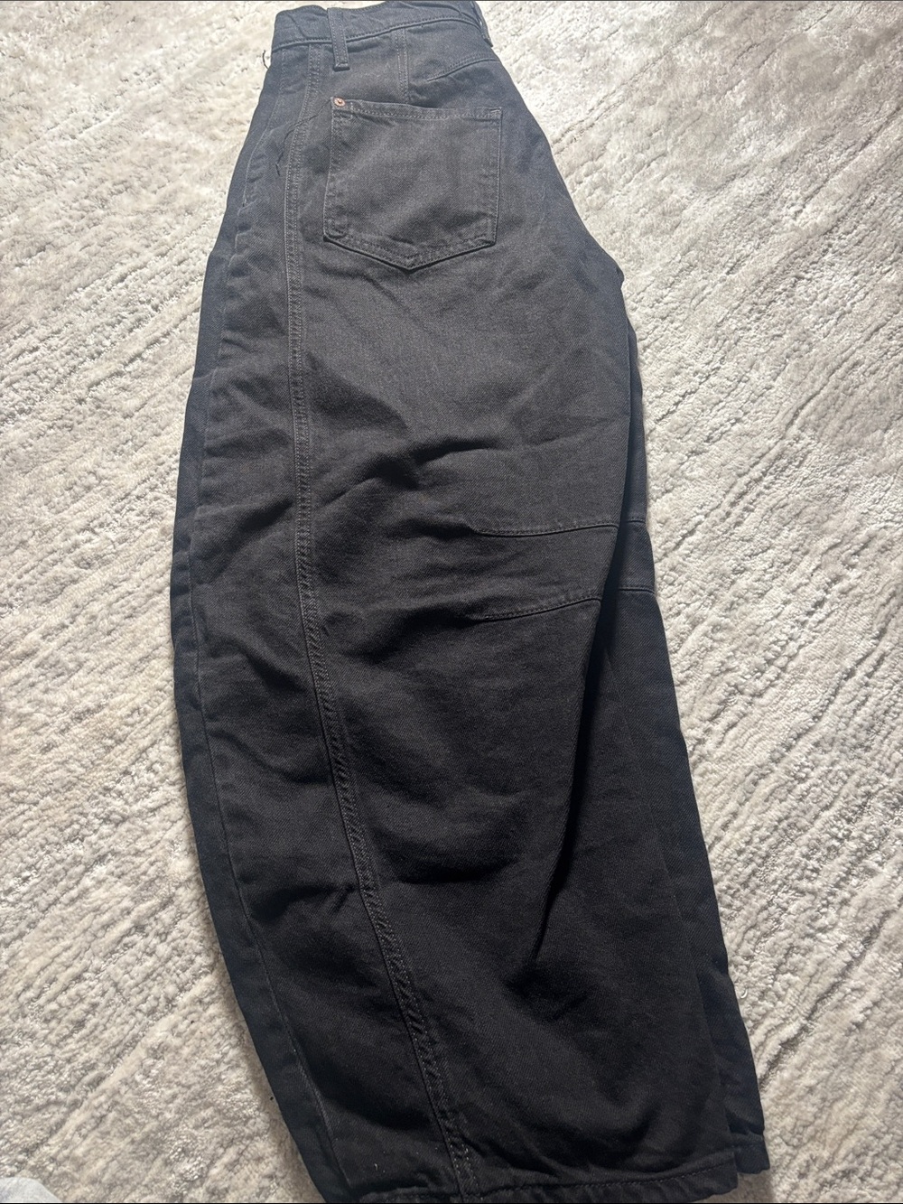 Women's barrel Leg Jeans in Black - Picture 2 of 4